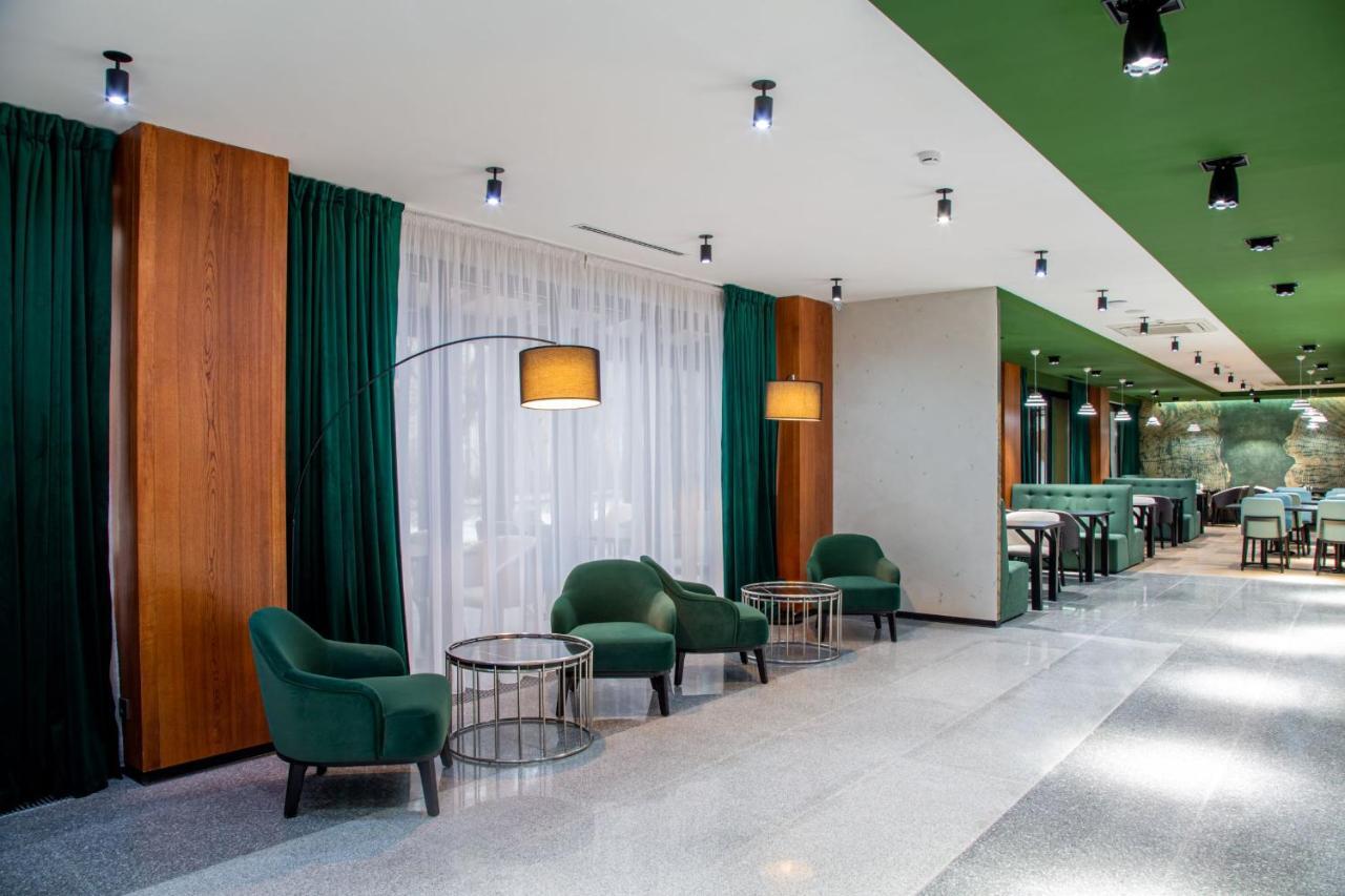 Kazzhol Park Hotel Almaty Exterior photo