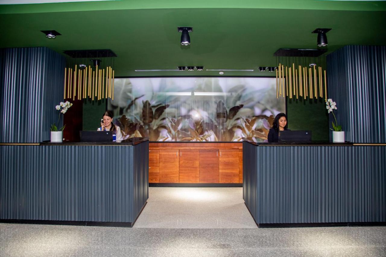 Kazzhol Park Hotel Almaty Exterior photo