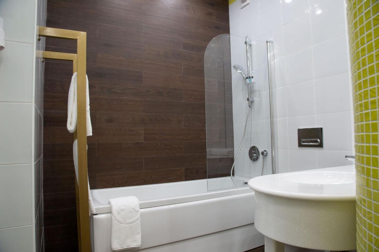 Kazzhol Park Hotel Almaty Exterior photo